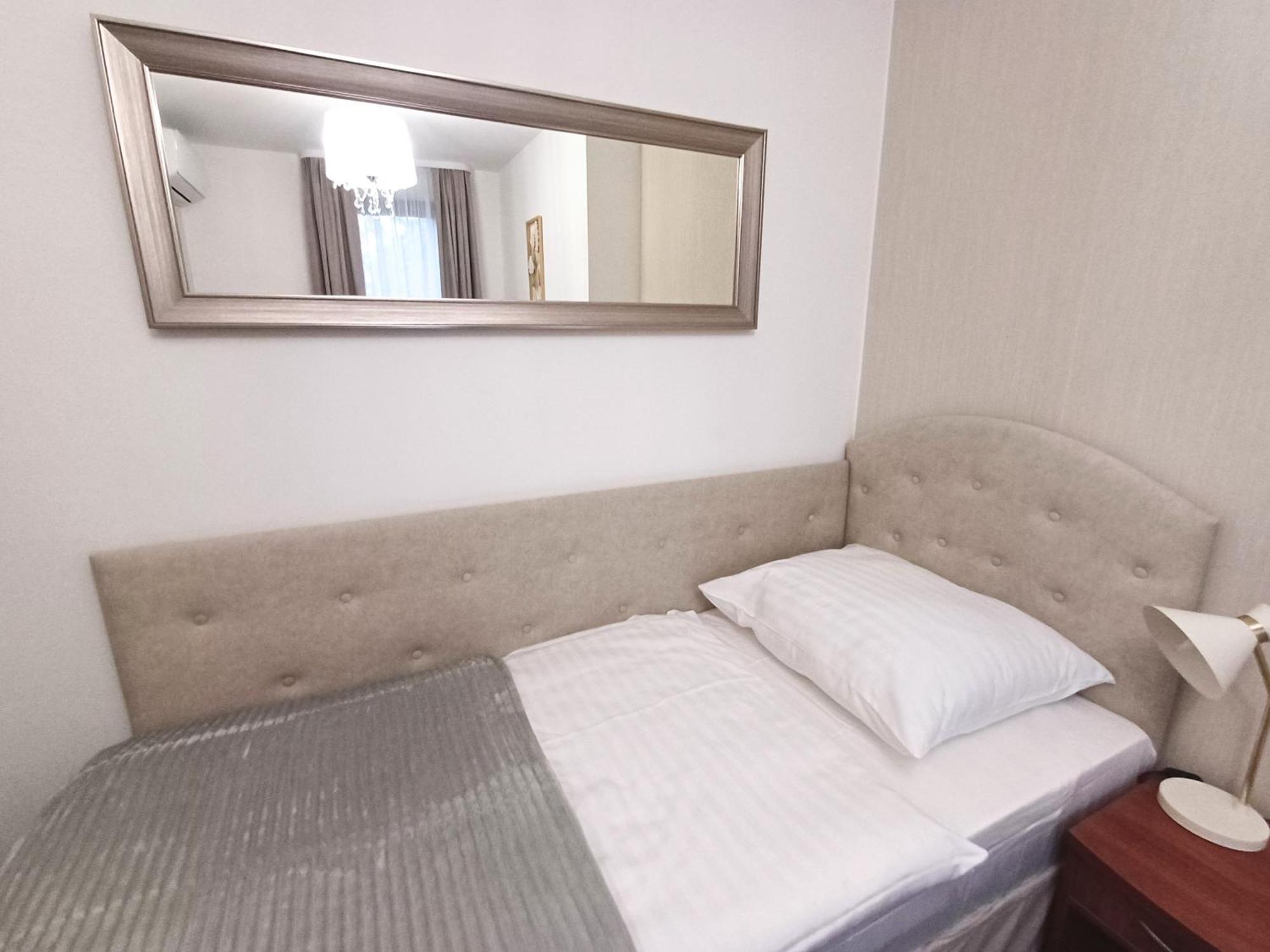 Hotel I Restauracja Borowianka Остров Велкополски Екстериор снимка