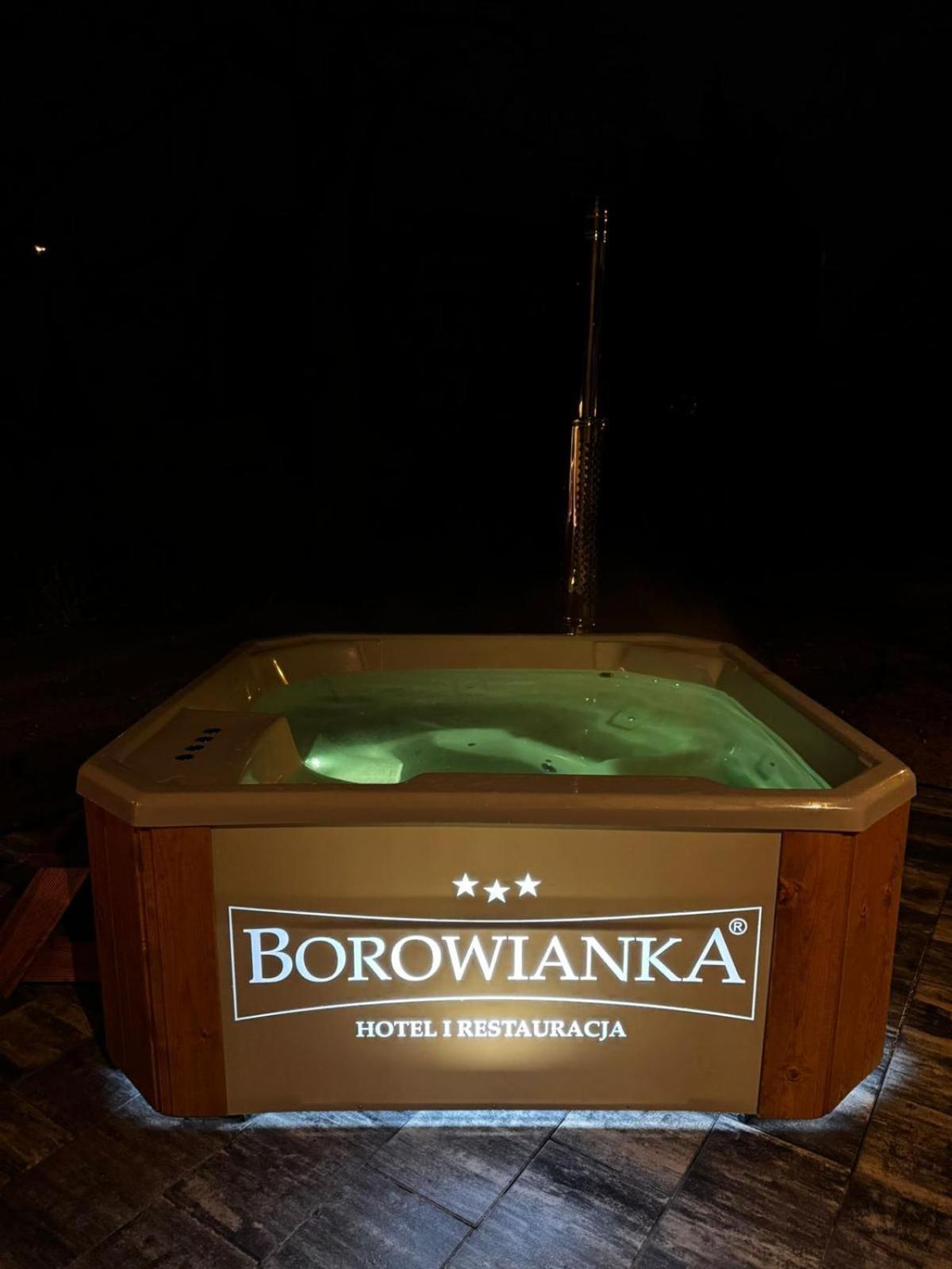 Hotel I Restauracja Borowianka Остров Велкополски Екстериор снимка